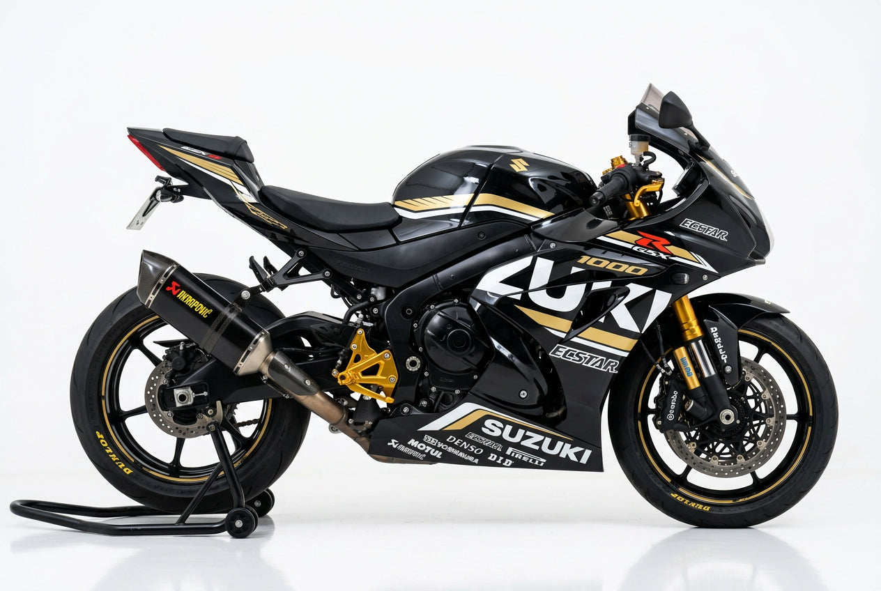Suzuki GSX-R1000 graphics kit in white and gold side view